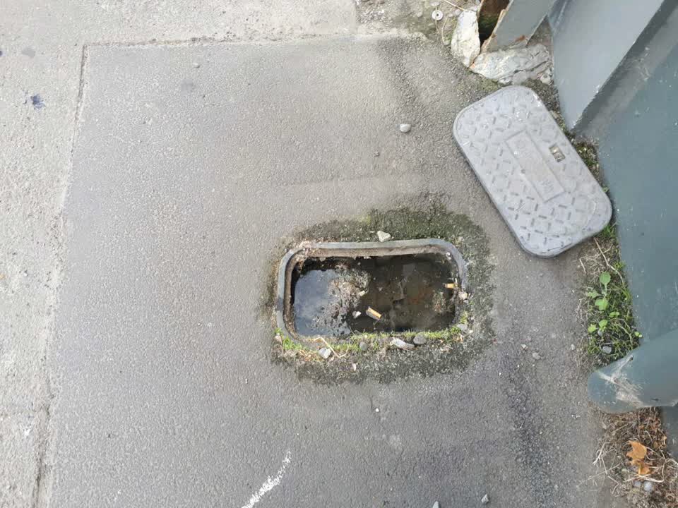 The photograph attached to this water supply report