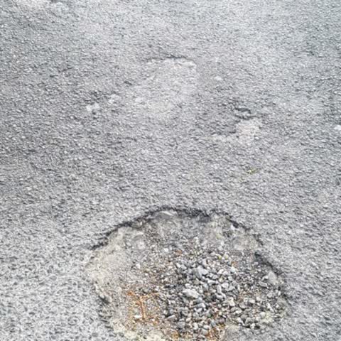 Roading/Streets, a report photo