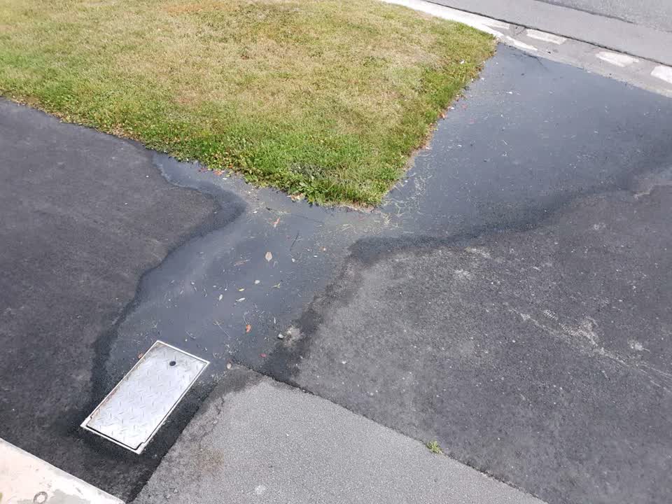 The photograph attached to this water supply report