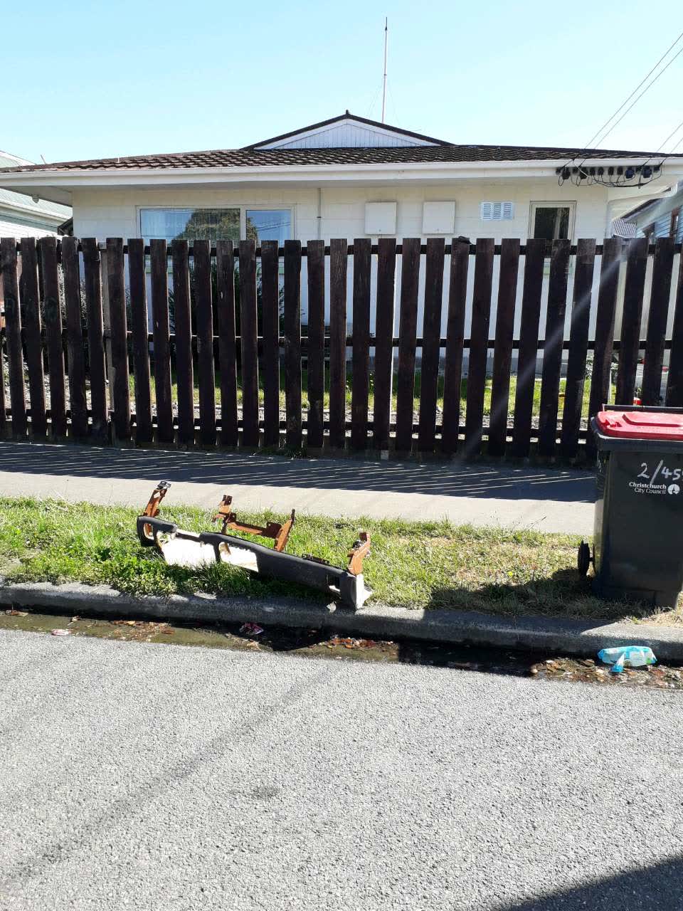 The photograph attached to this rubbish/recycling report