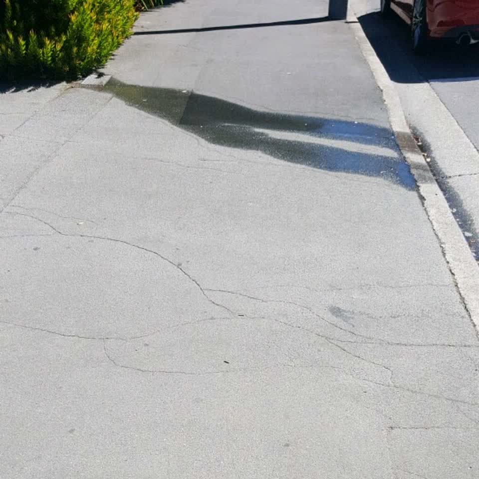 The photograph attached to this water supply report