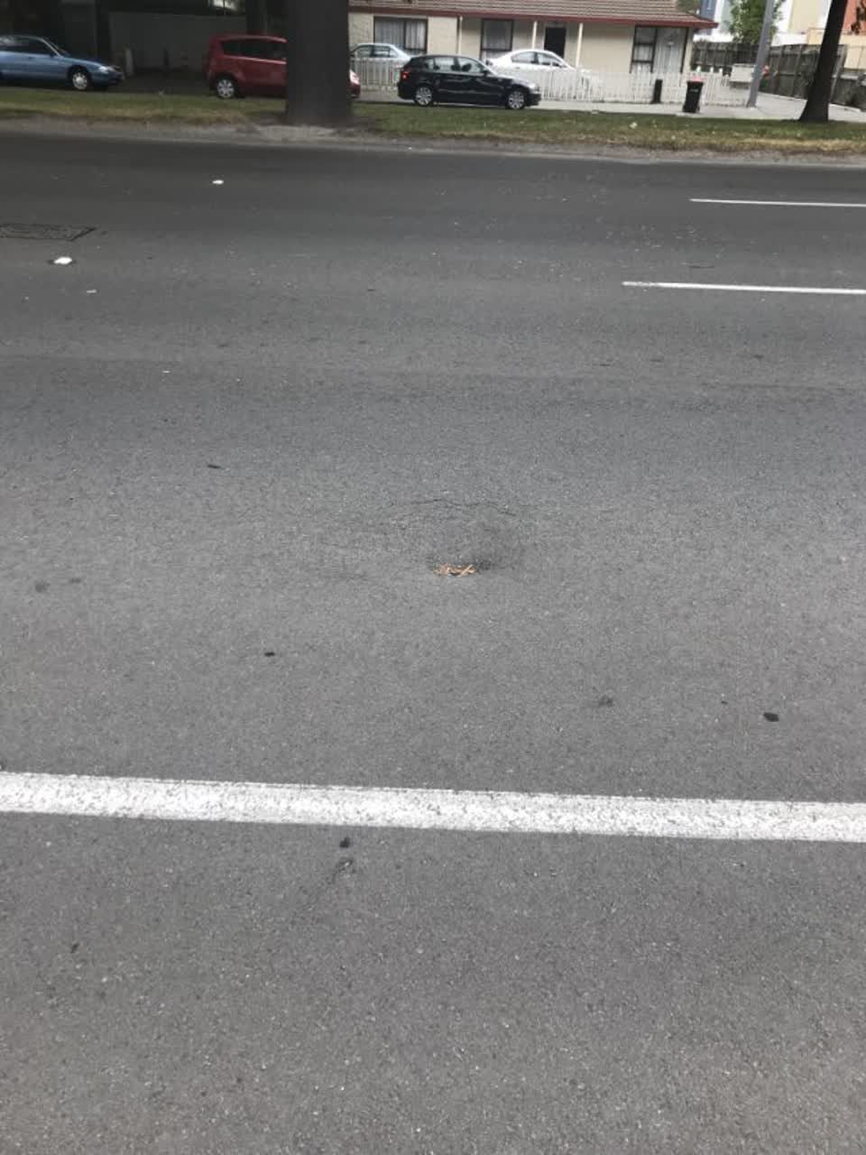 The photograph attached to this roading/streets report