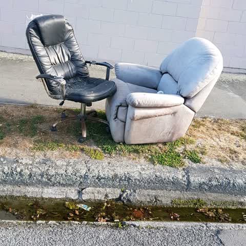 Rubbish/Recycling, a report photo