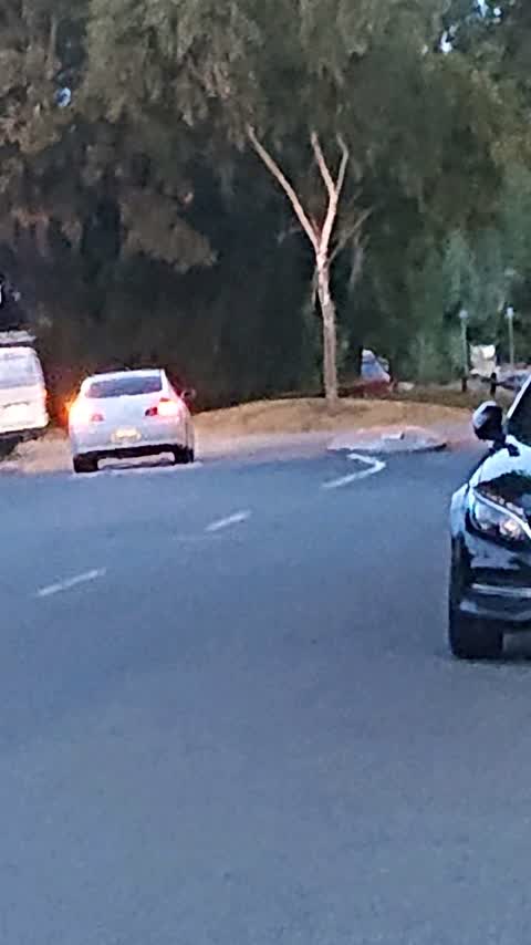 Roading/Streets, a report photo