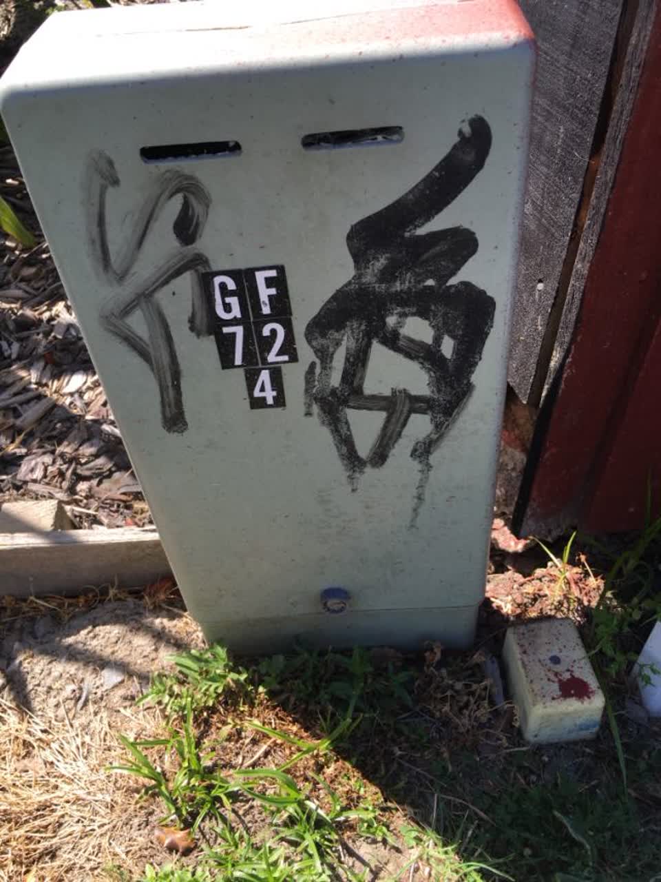 The photograph attached to this graffiti report