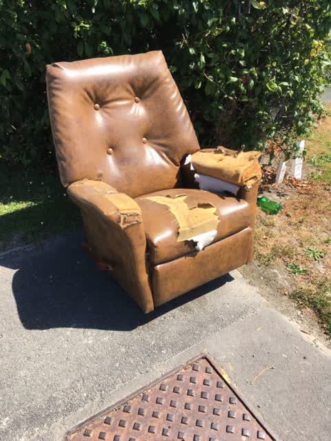 Rubbish/Recycling, a report photo