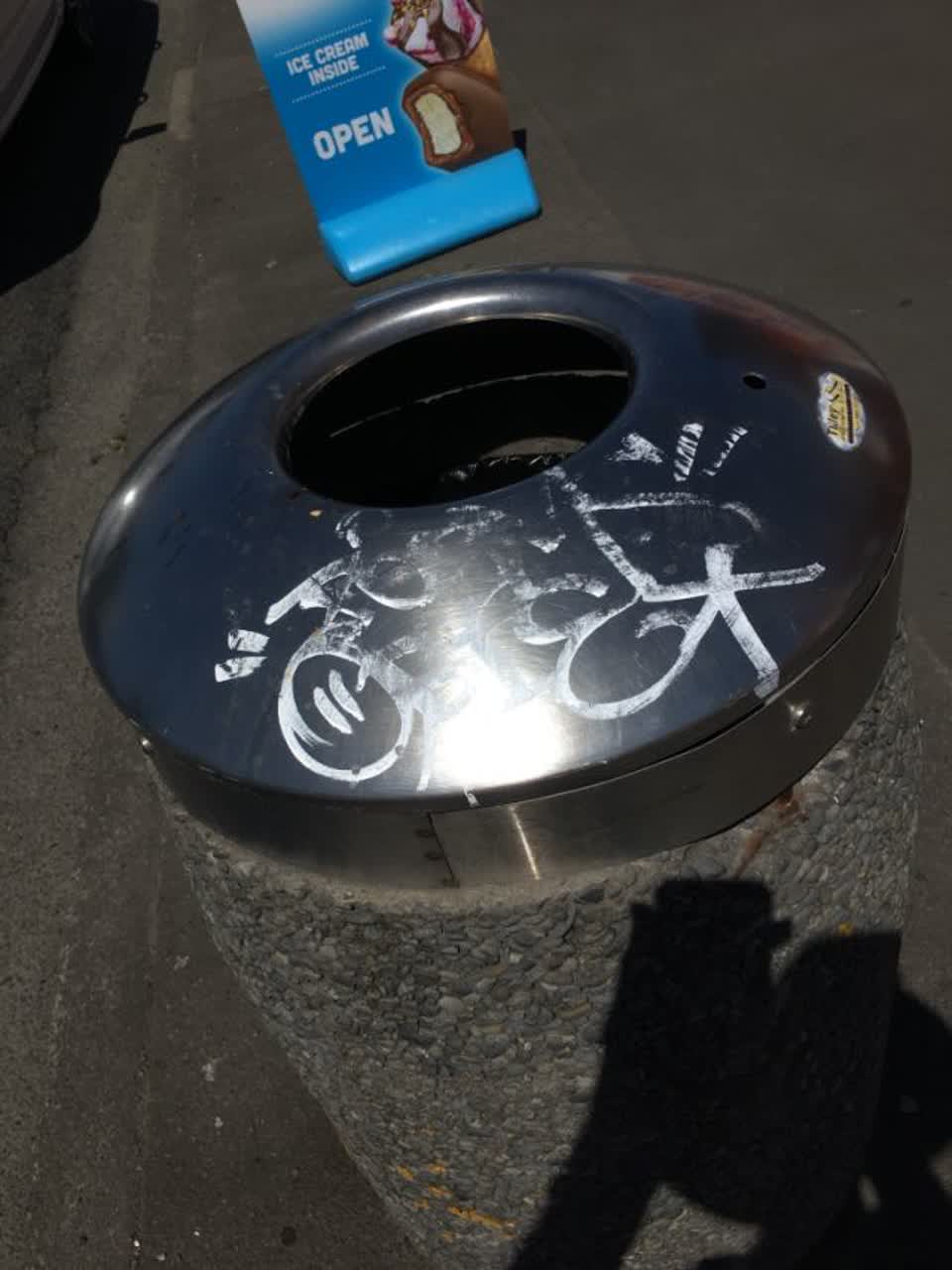 The photograph attached to this graffiti report