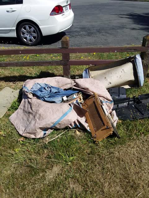 Rubbish/Recycling, a report photo