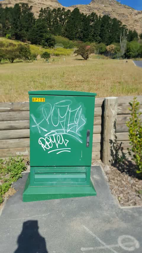 Graffiti, a report photo