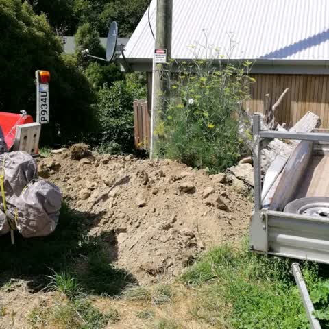 Rubbish/Recycling, a report photo