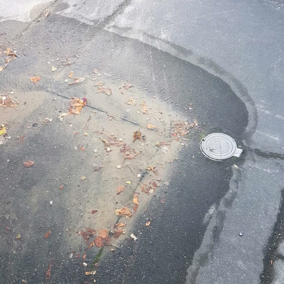 The photograph attached to this water supply report