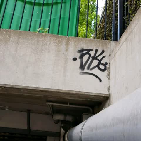 Graffiti — a report photo