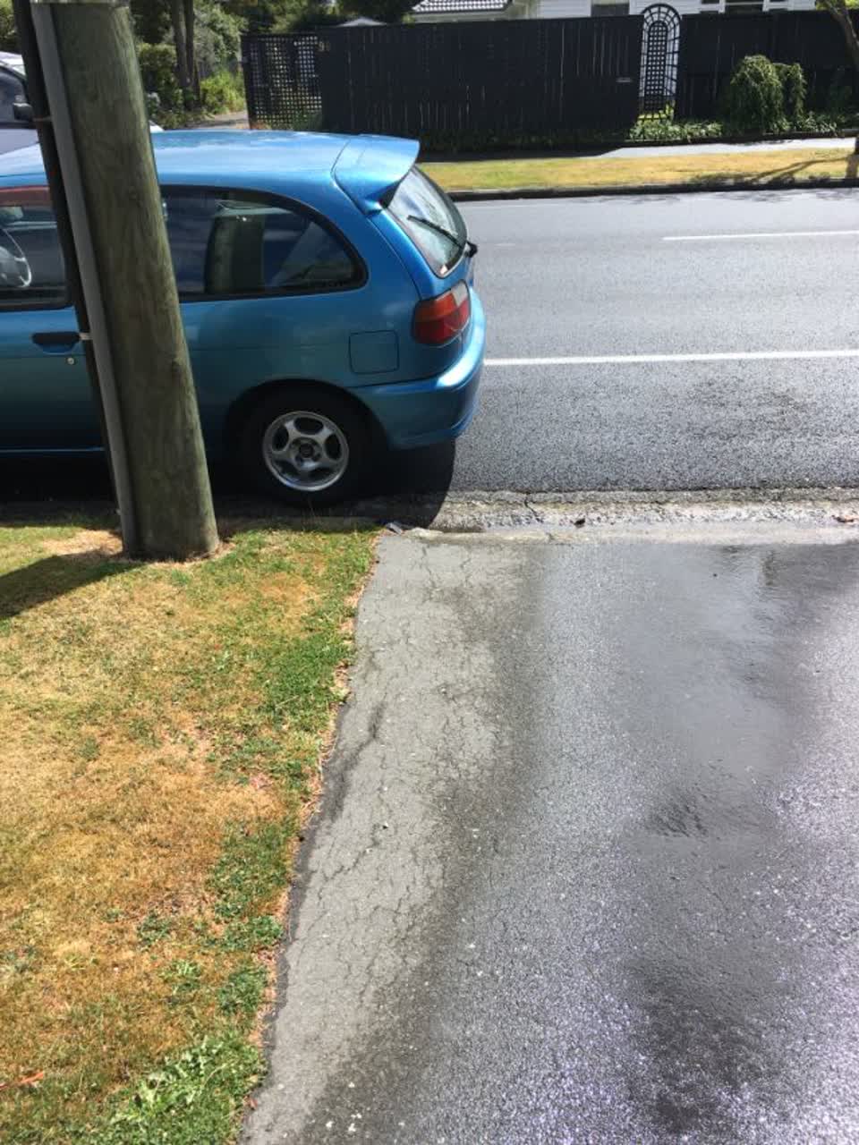 The photograph attached to this roading/streets report