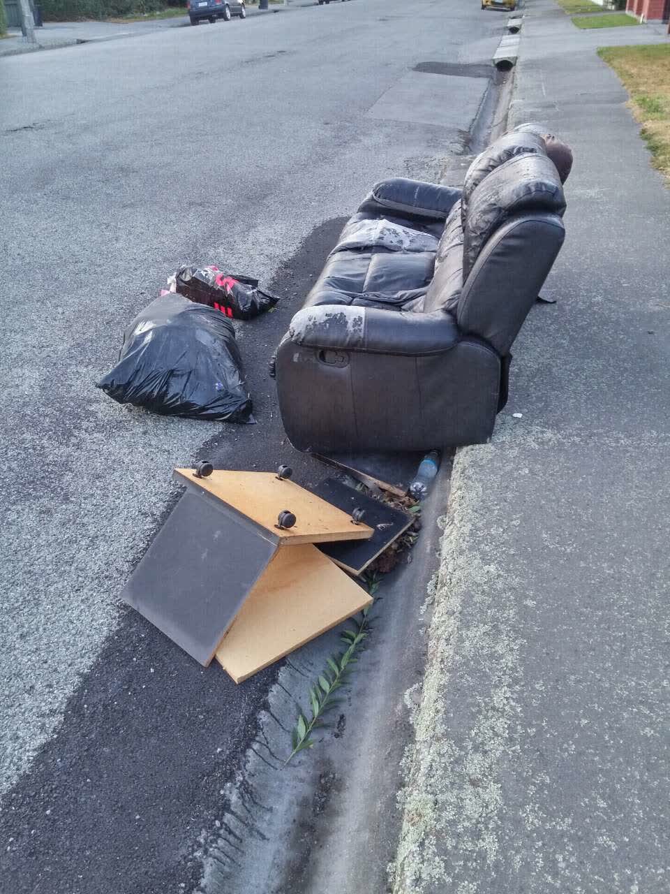 The photograph attached to this rubbish/recycling report