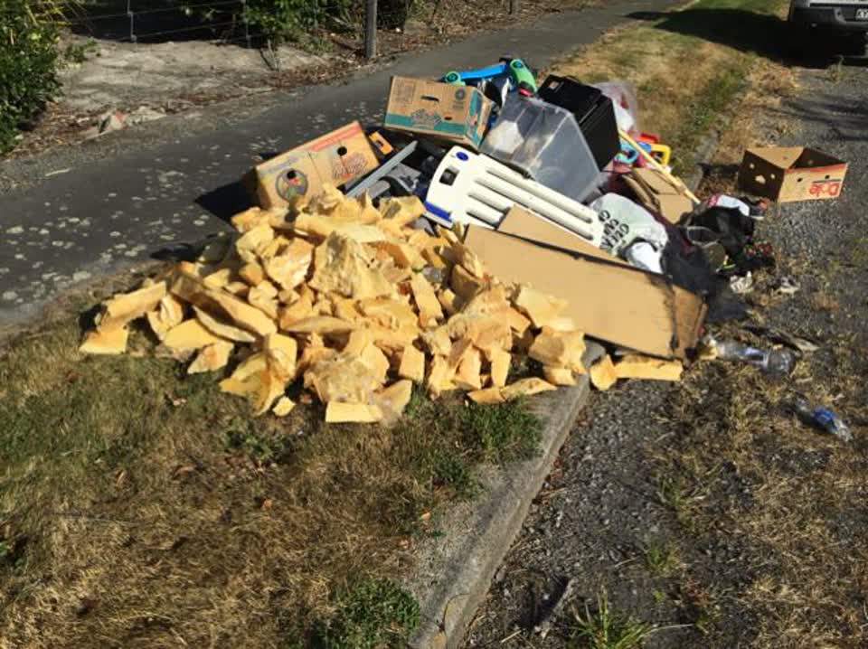 The photograph attached to this rubbish/recycling report