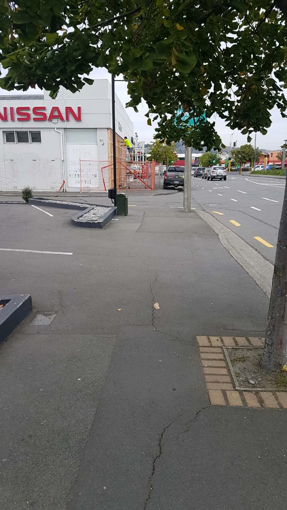 The photograph attached to this roading/streets report