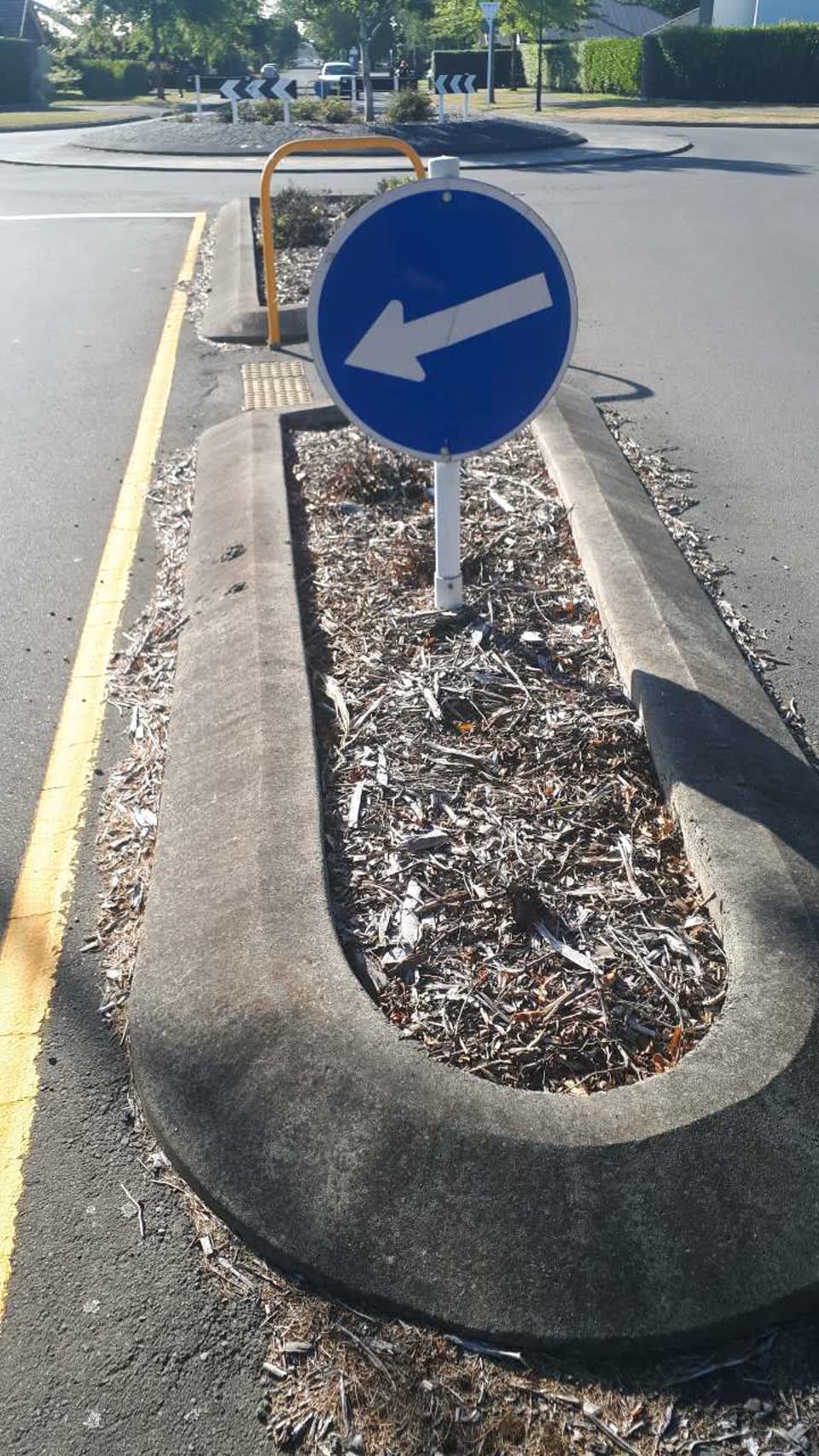 The photograph attached to this roading/streets report