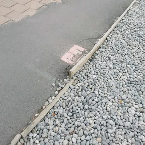 Roading/Streets, a report photo