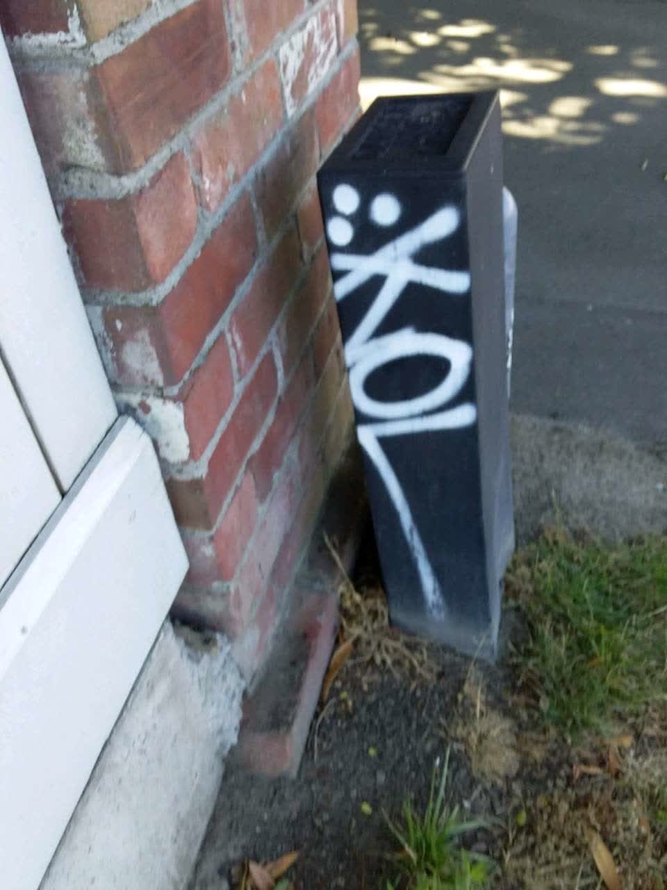 The photograph attached to this graffiti report