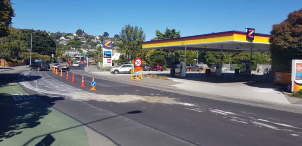 The photograph attached to this roading/streets report