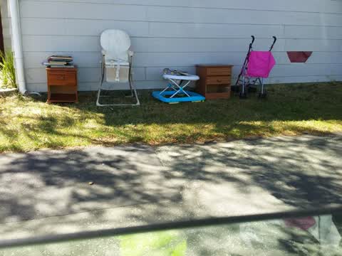 Rubbish/Recycling, a report photo