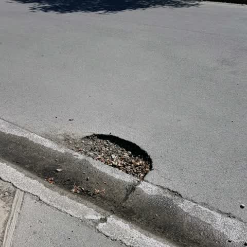 Roading/Streets, a report photo