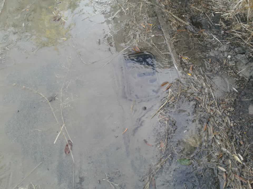 The photograph attached to this water supply report