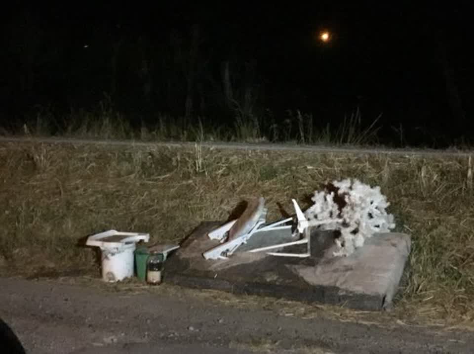 The photograph attached to this rubbish/recycling report