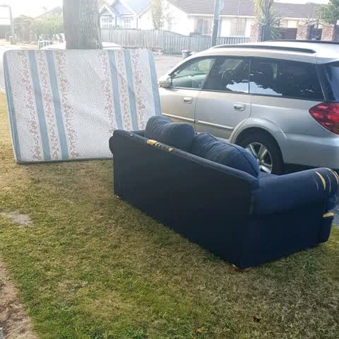 Rubbish/Recycling — a report photo