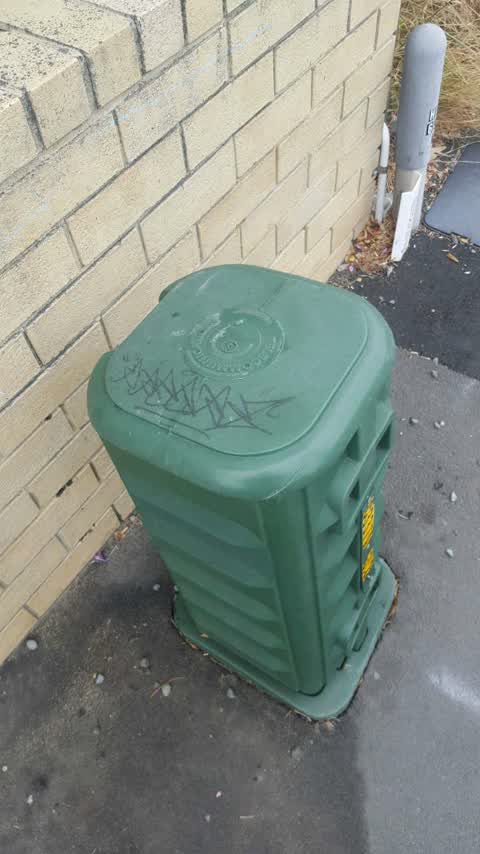 Graffiti, a report photo