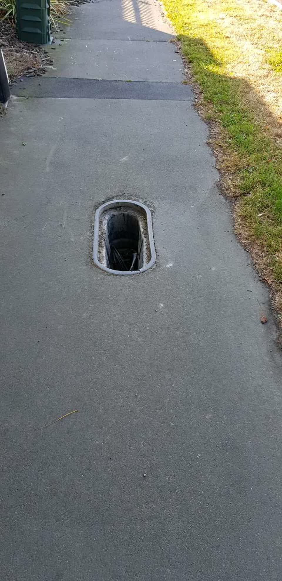 The photograph attached to this roading/streets report