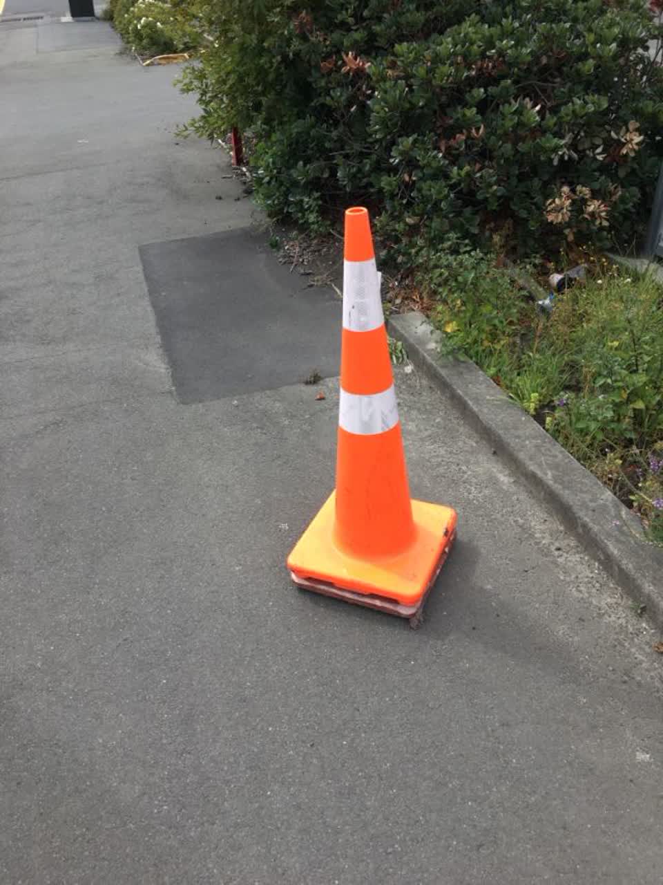 The photograph attached to this roading/streets report