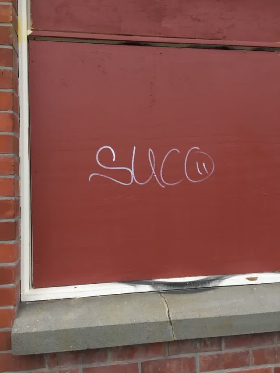 The photograph attached to this graffiti report