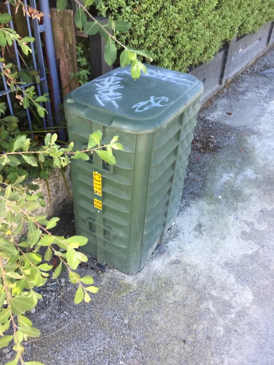 The photograph attached to this graffiti report