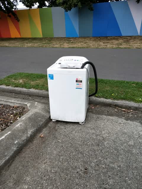 Rubbish/Recycling, a report photo