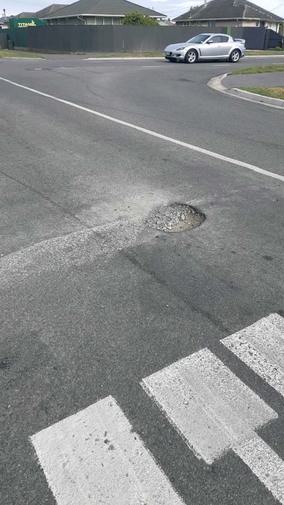 The photograph attached to this roading/streets report