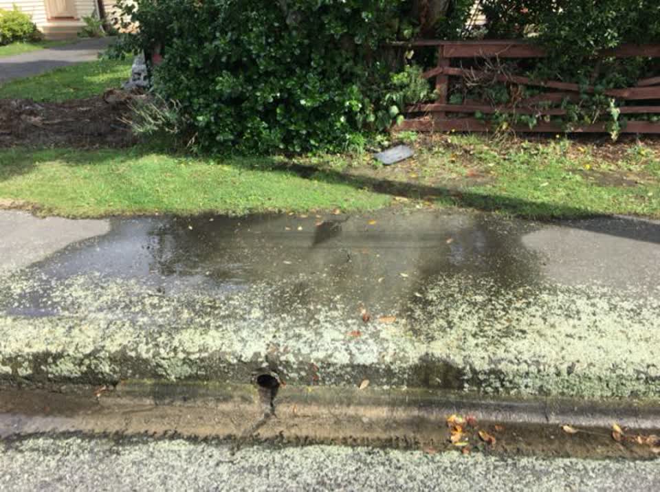 The photograph attached to this water supply report