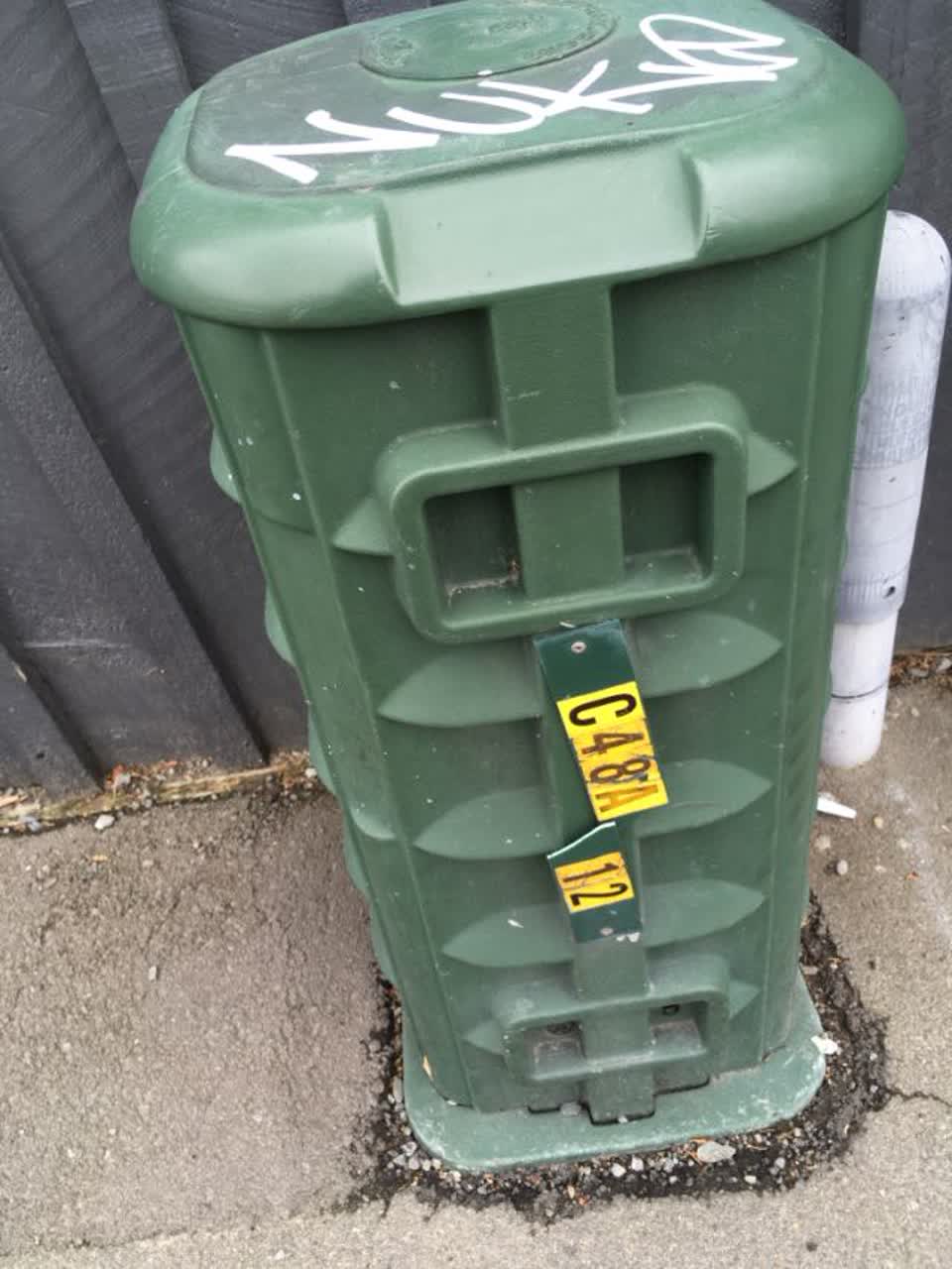 The photograph attached to this graffiti report