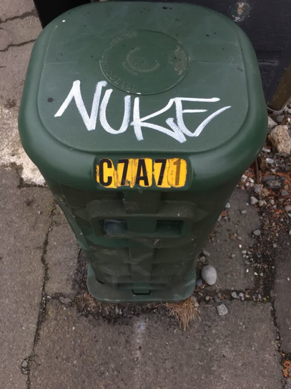 The photograph attached to this graffiti report