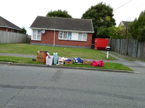 Rubbish/Recycling, a report photo