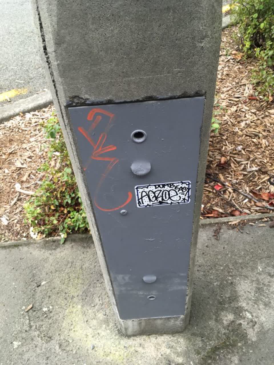 The photograph attached to this graffiti report