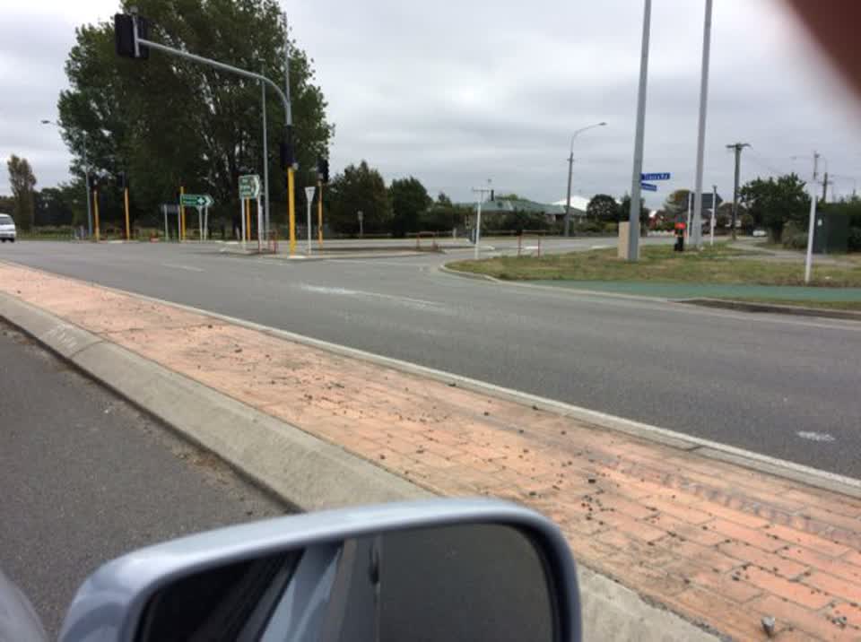 The photograph attached to this roading/streets report