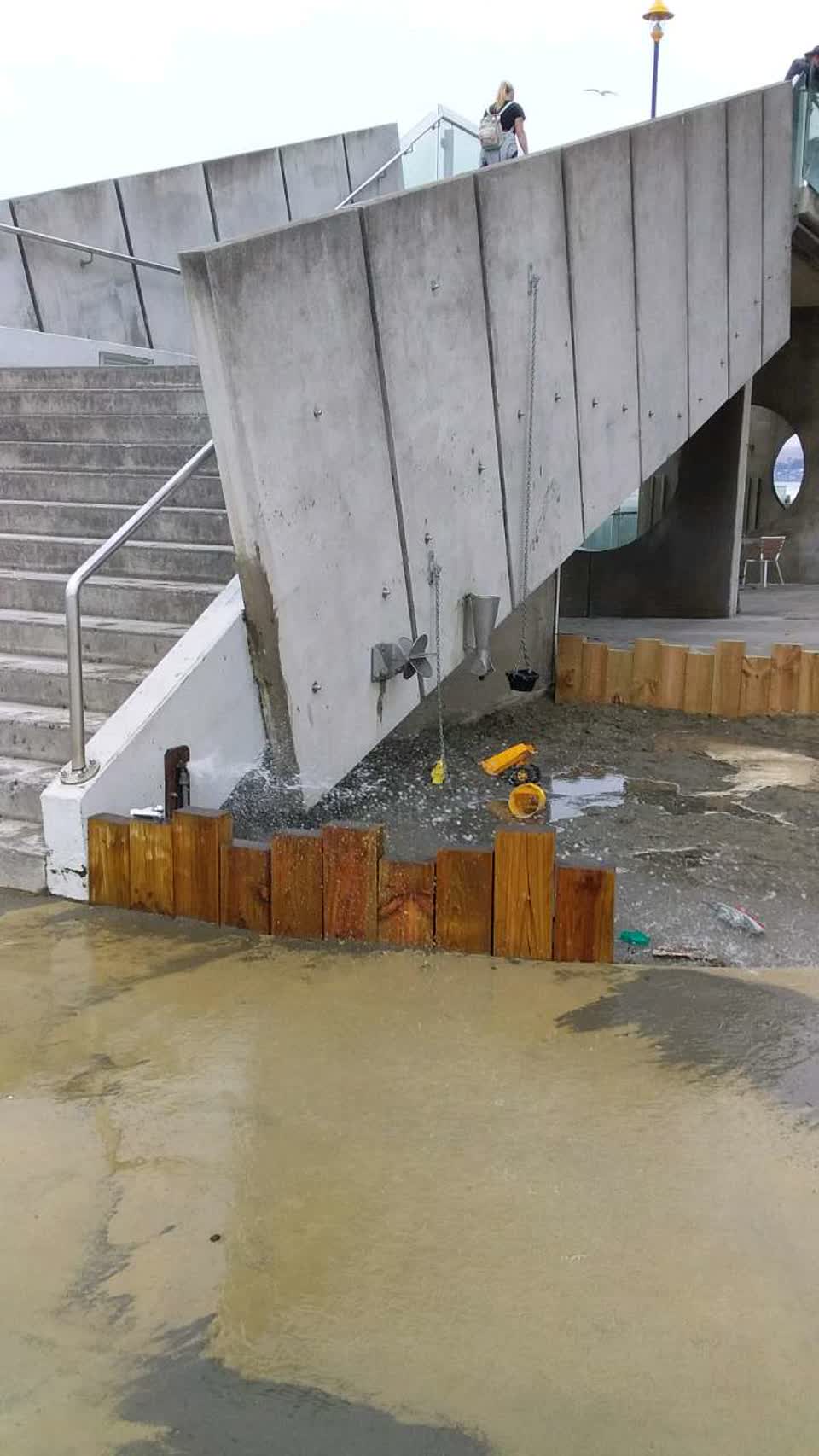 The photograph attached to this parks report