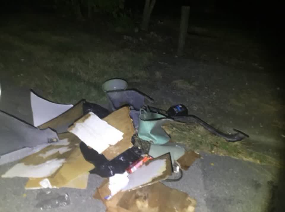 The photograph attached to this rubbish/recycling report