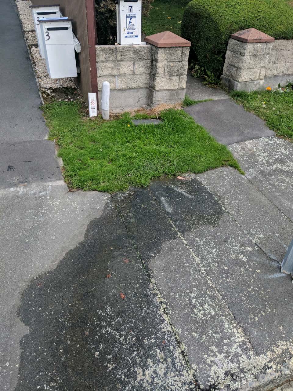 The photograph attached to this water supply report