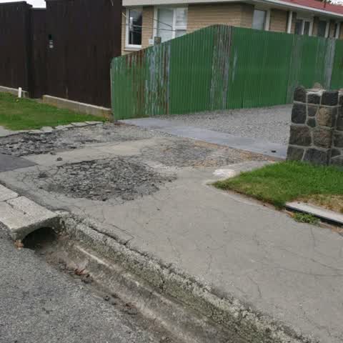 Roading/Streets, a report photo