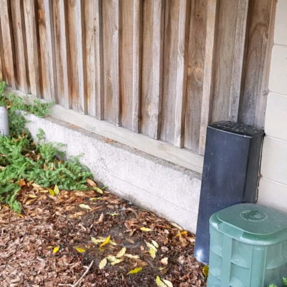 The photograph attached to this water supply report