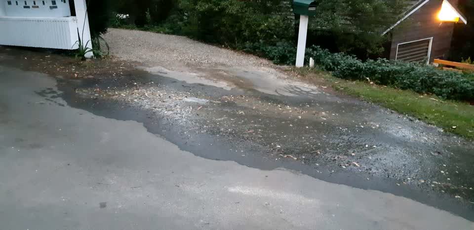 The photograph attached to this water supply report
