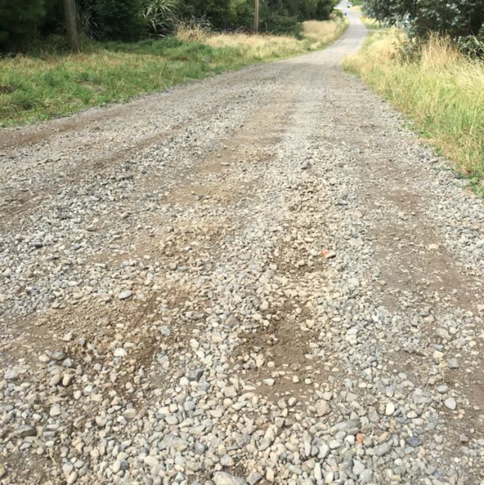 The photograph attached to this roading/streets report