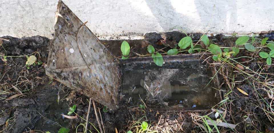 The photograph attached to this water supply report